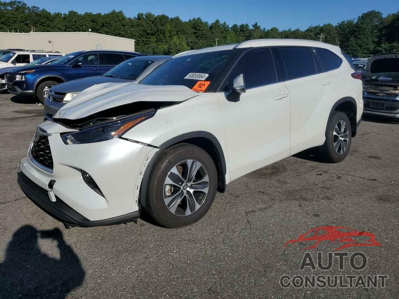 TOYOTA HIGHLANDER 2022 - 5TDHZRBH9NS246128