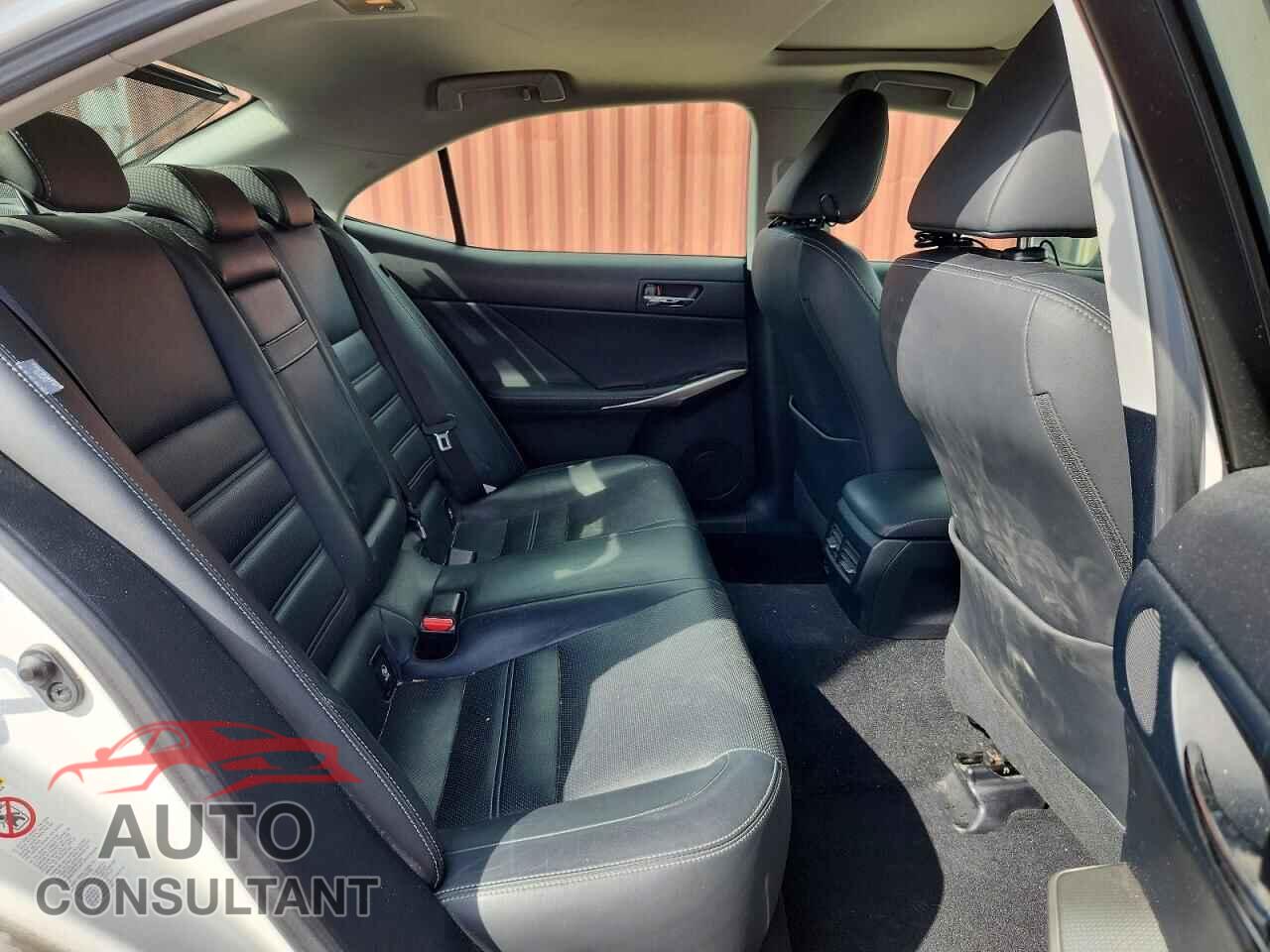 LEXUS IS 2016 - JTHCM1D29G5005390