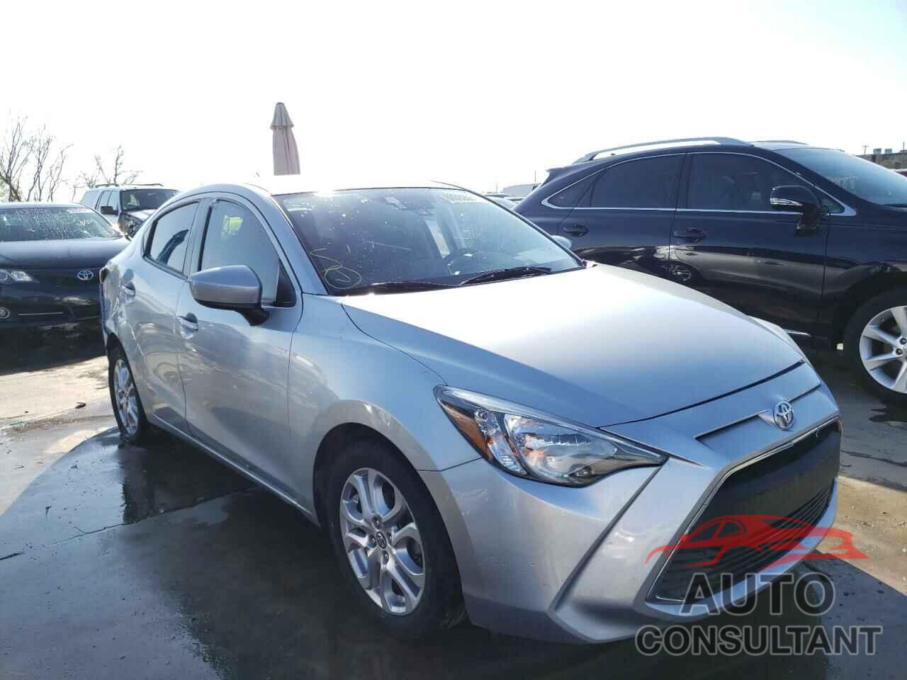 TOYOTA YARIS 2018 - 3MYDLBYV9JY331141