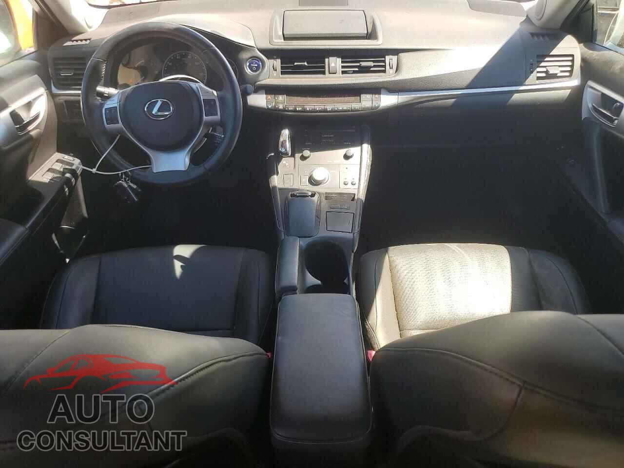 LEXUS CT 200 2013 - JTHKD5BH2D2156031