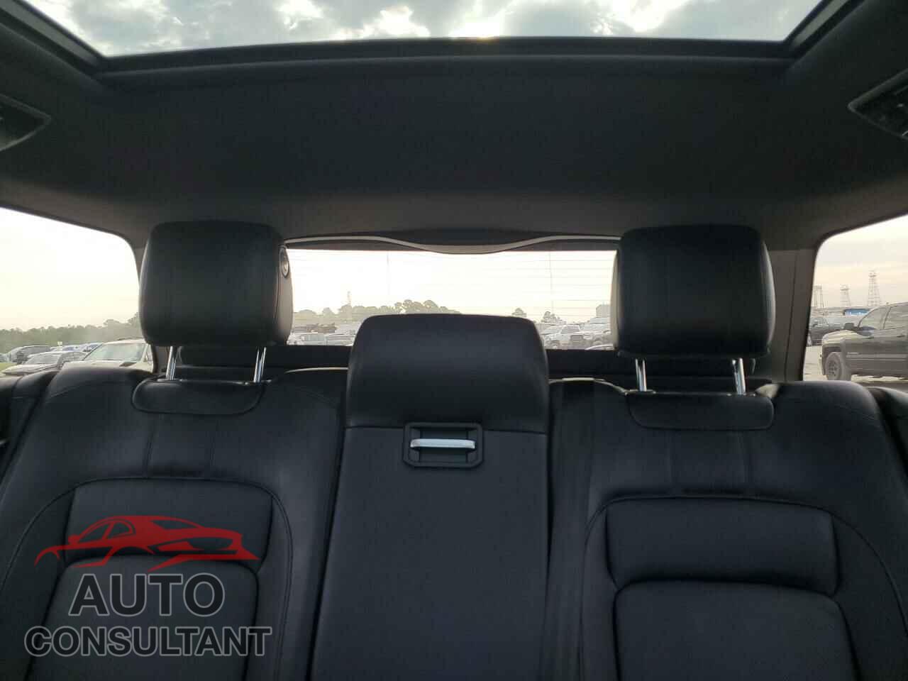 LAND ROVER RANGEROVER 2018 - SALGS2RE2JA387724