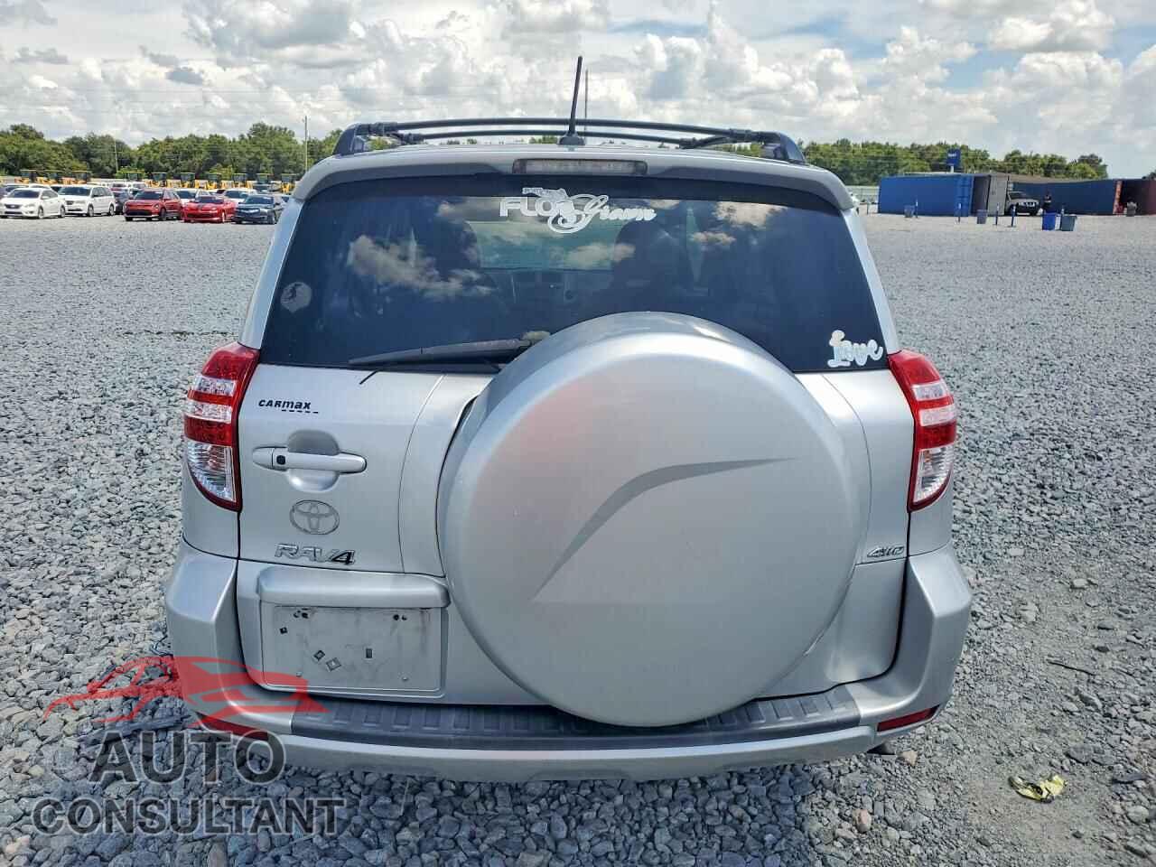 TOYOTA RAV4 2011 - 2T3DF4DV2BW114223