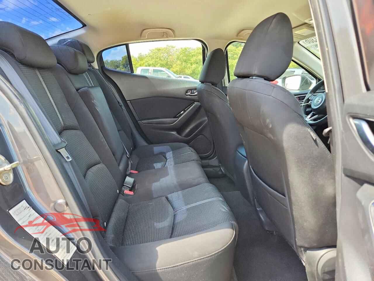 MAZDA 3 2017 - 3MZBN1U7XHM128016