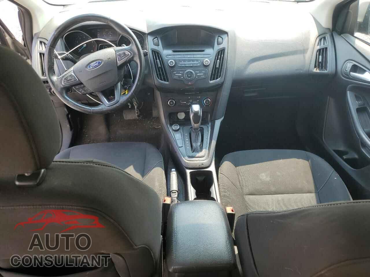 FORD FOCUS 2015 - 1FADP3K28FL287601
