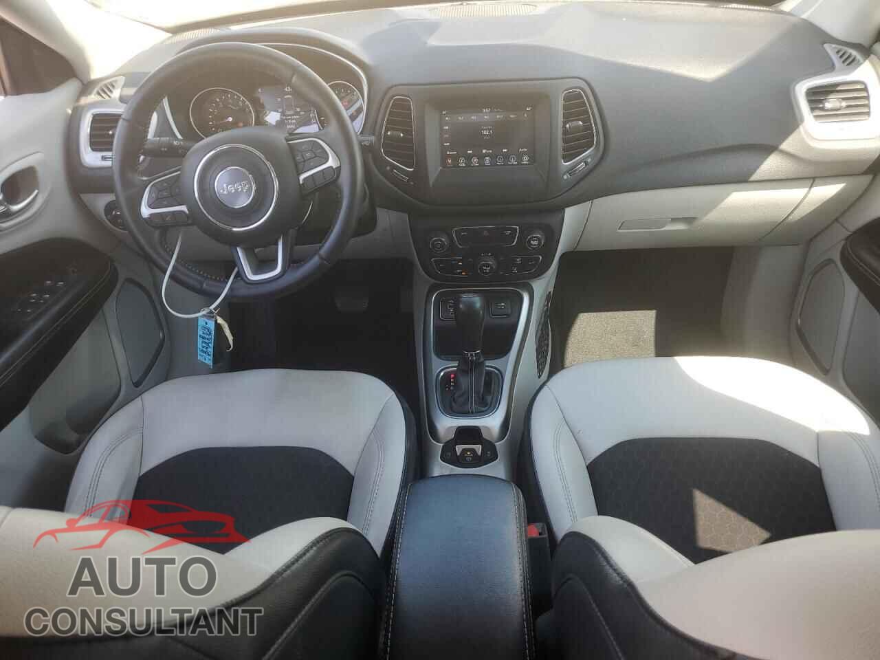 JEEP COMPASS 2019 - 3C4NJCBBXKT736551