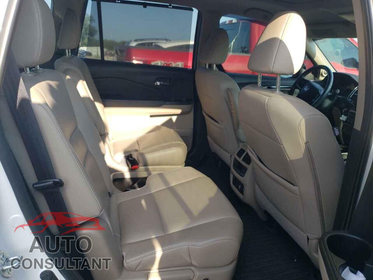 HONDA PILOT 2021 - 5FNYF5H63MB025148