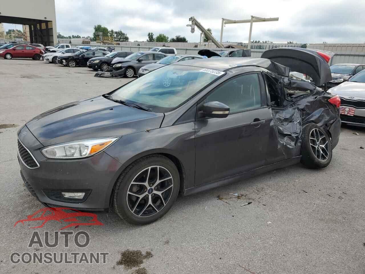 FORD FOCUS 2016 - 1FADP3F22GL262513