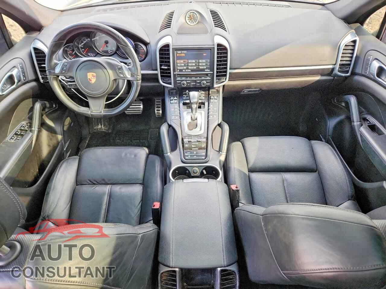 PORSCHE CAYENNE 2013 - WP1AB2A24DLA84112