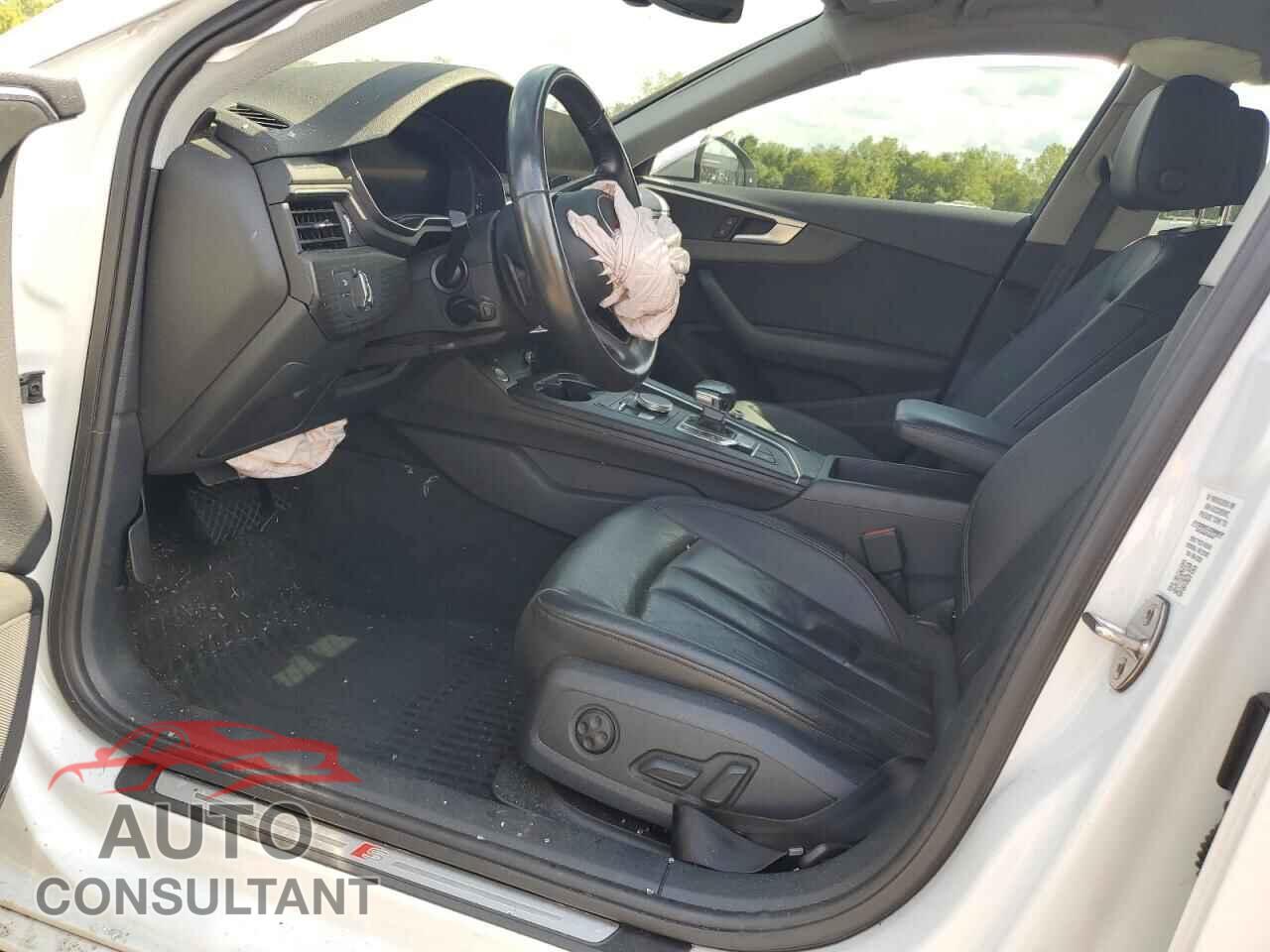 AUDI A4 2018 - WAUDNAF42JA203516