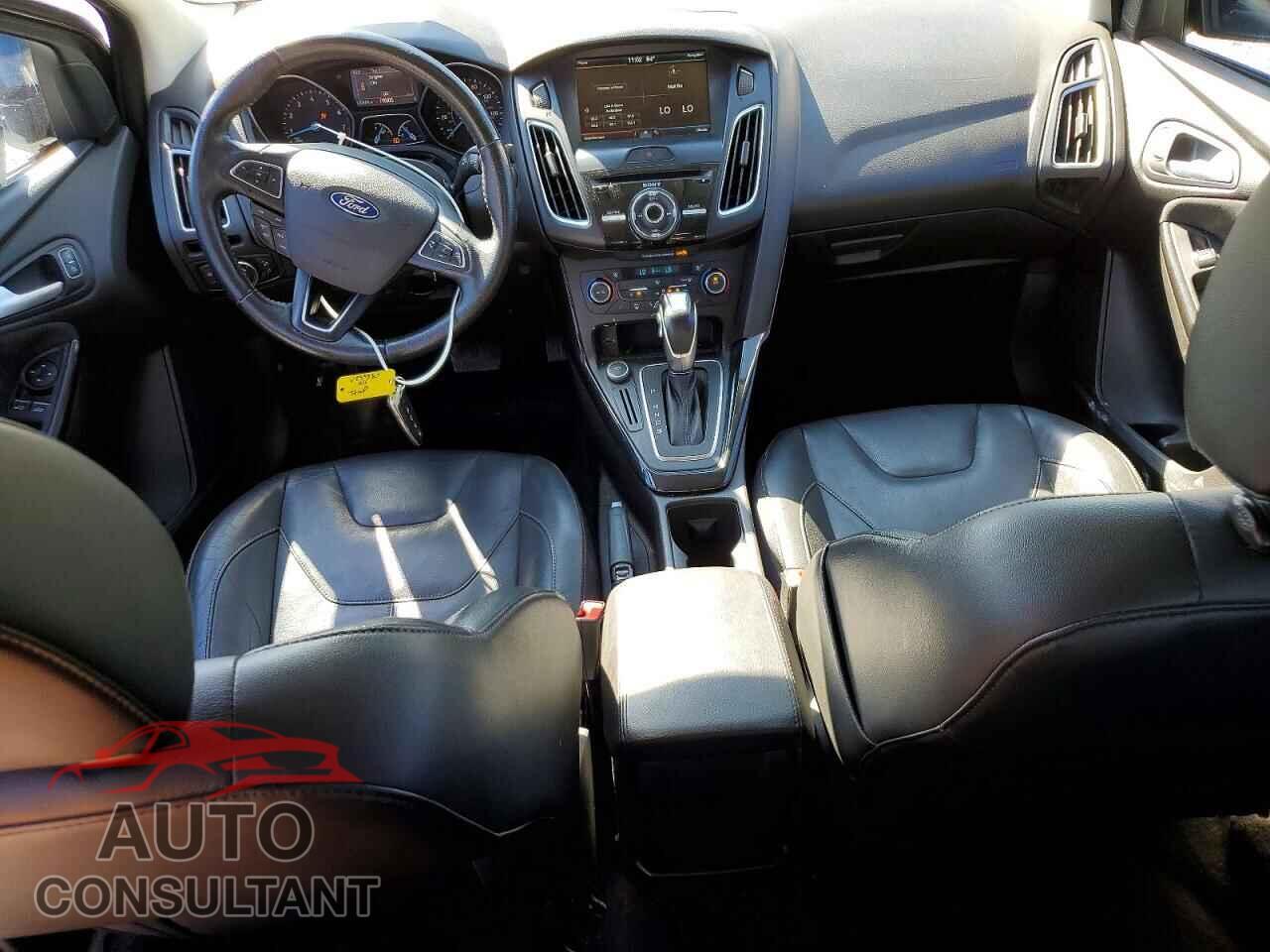 FORD FOCUS 2015 - 1FADP3J20FL379710