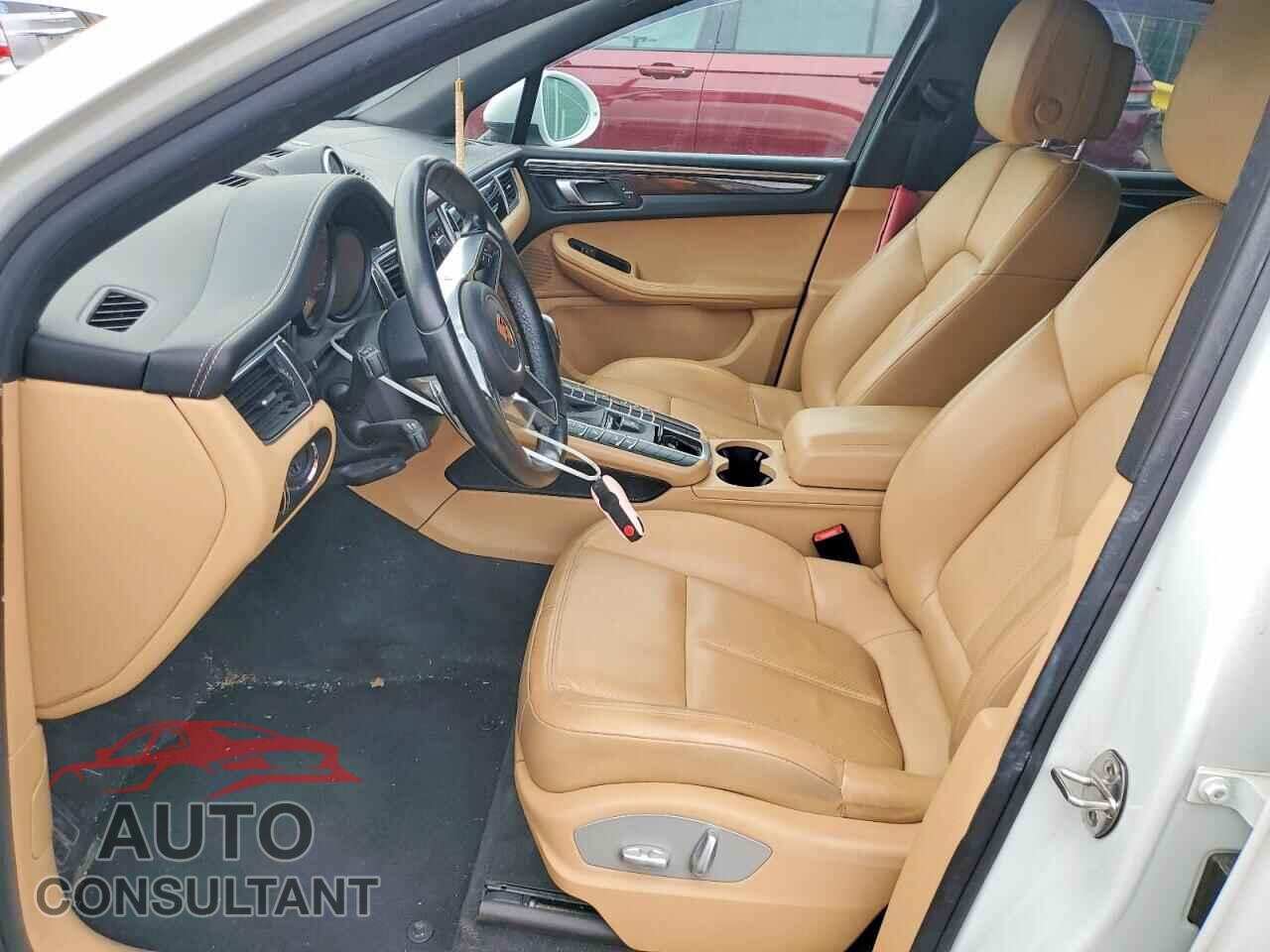 PORSCHE MACAN 2018 - WP1AA2A57JLB00912