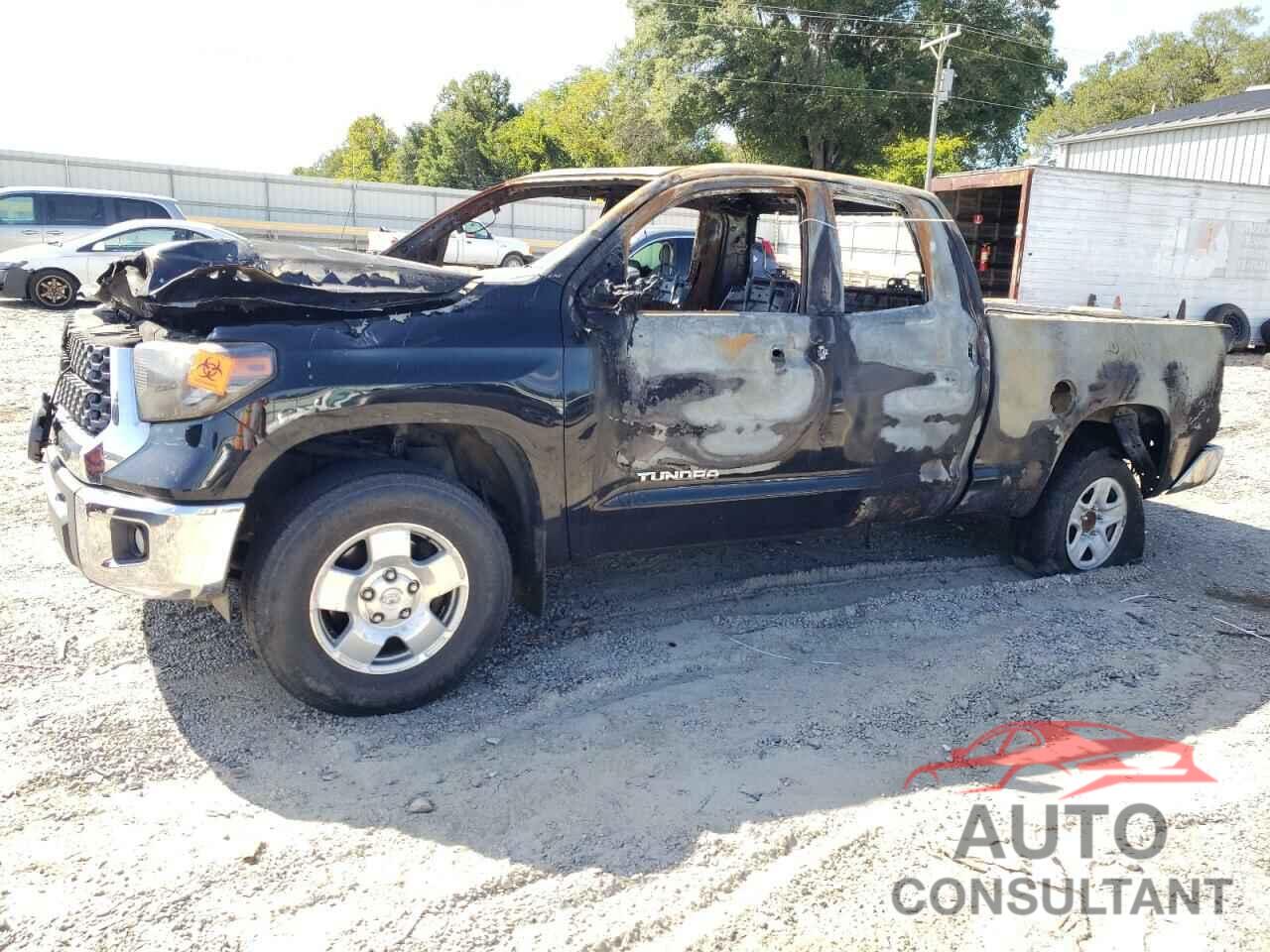 TOYOTA TUNDRA 2018 - 5TFUM5F15JX074607