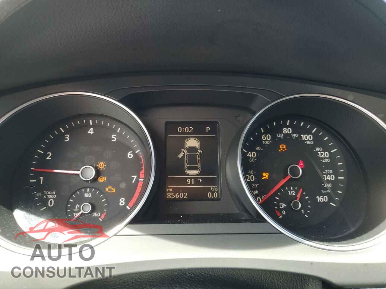 VOLKSWAGEN JETTA 2017 - 3VWDB7AJ9HM357596