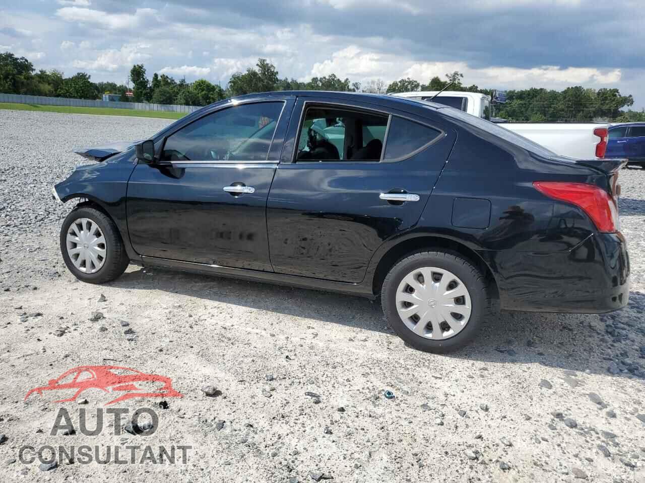 NISSAN VERSA 2017 - 3N1CN7AP1HL826411