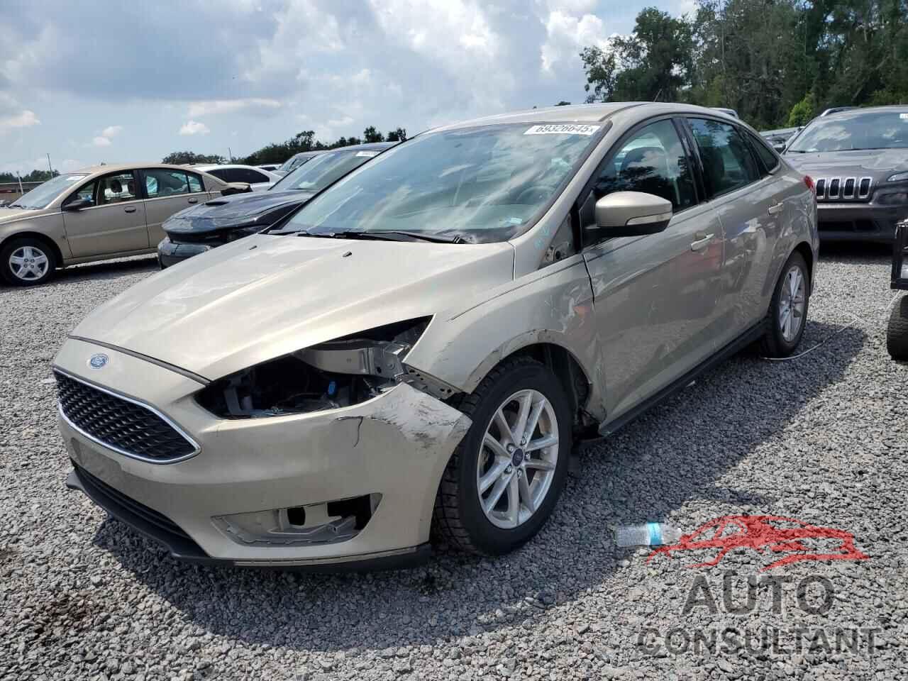 FORD FOCUS 2015 - 1FADP3F22FL366207