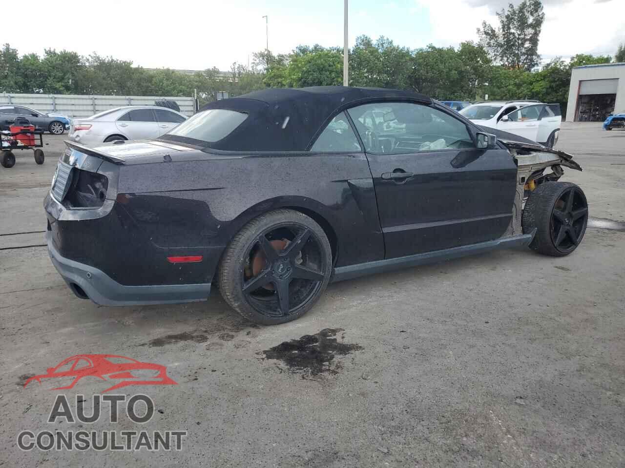 FORD MUSTANG 2012 - 1ZVBP8FF2C5220212