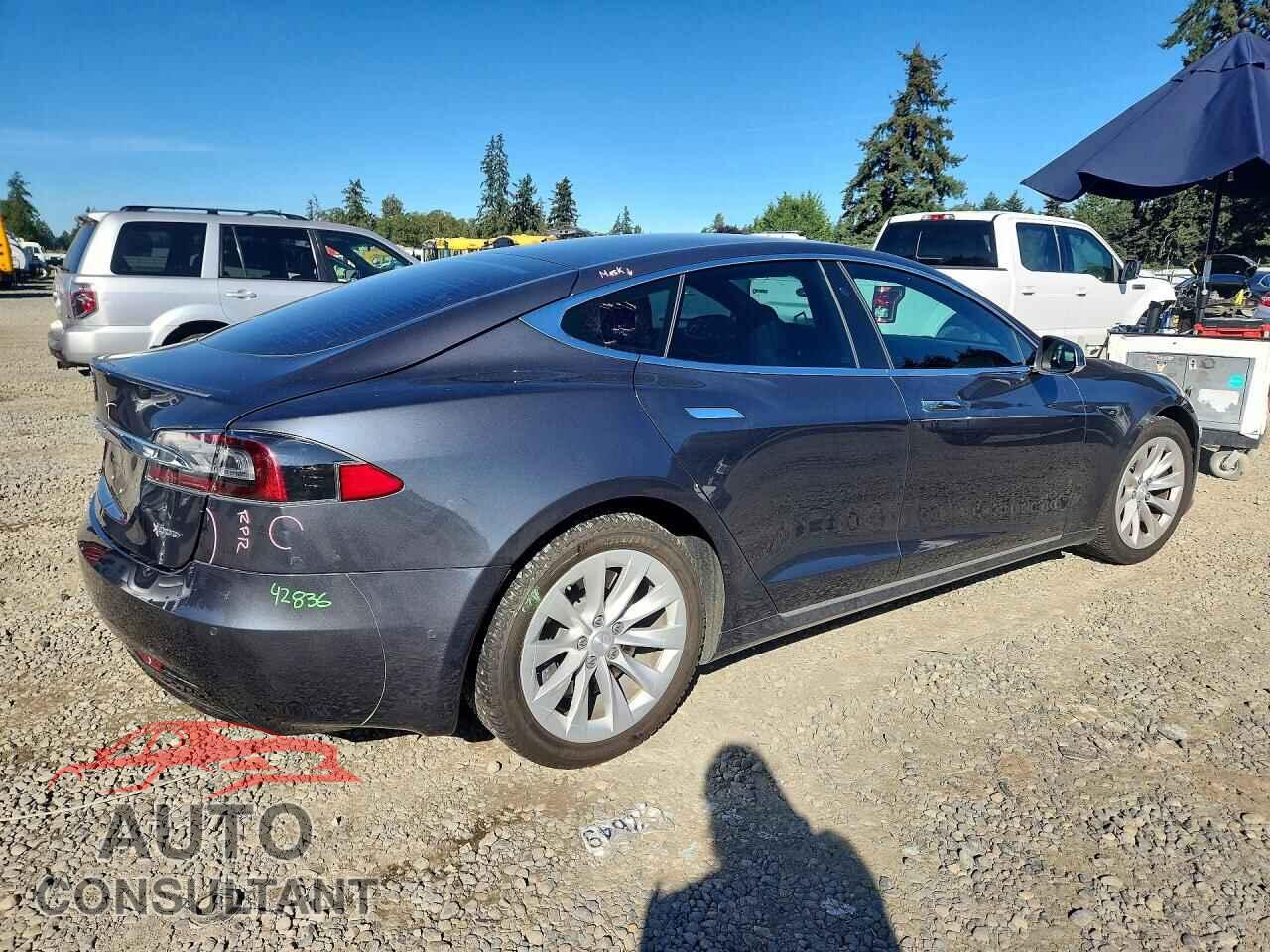 TESLA MODEL S 2017 - 5YJSA1E22HF217407