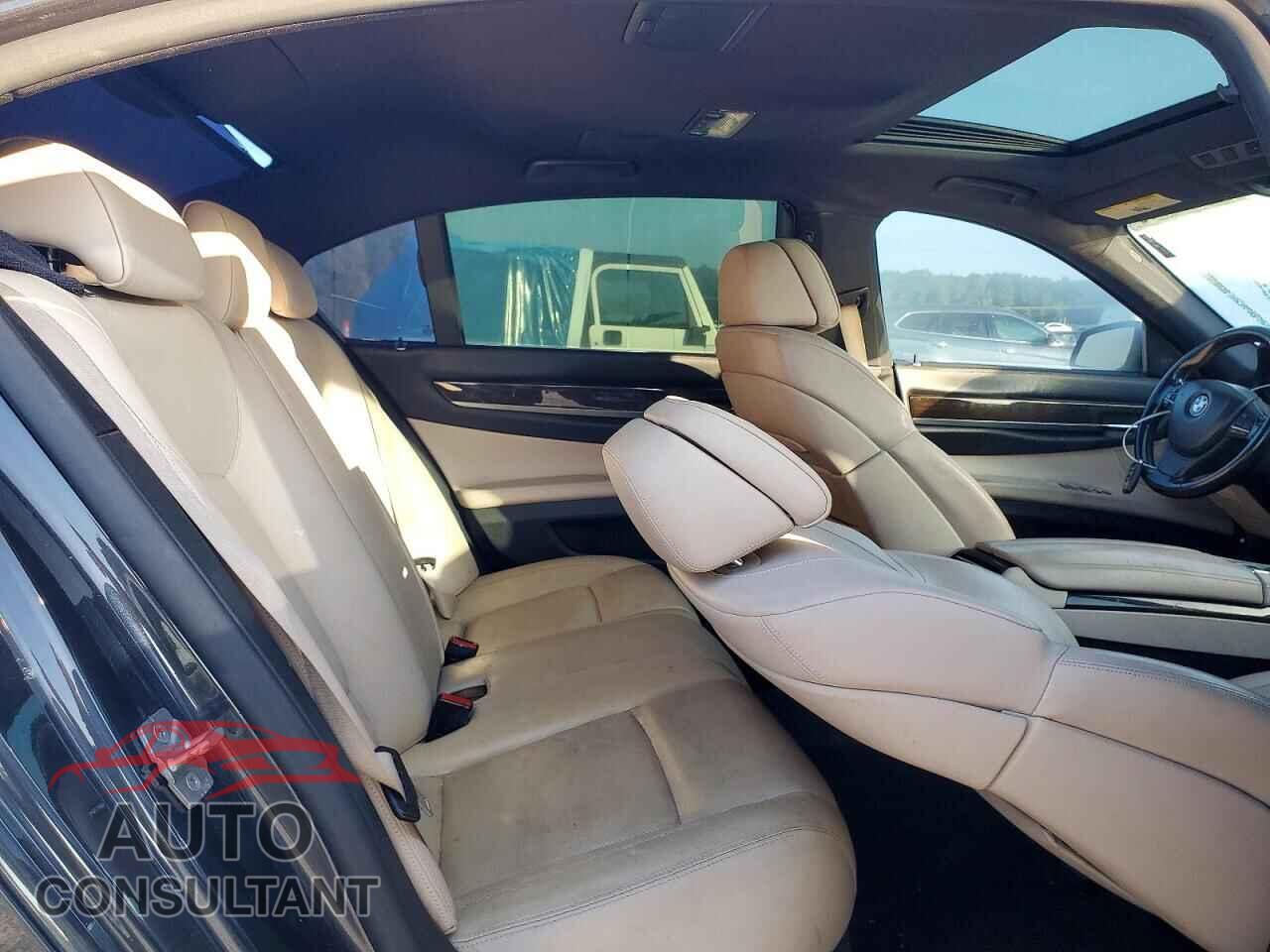 BMW 7 SERIES 2012 - WBAKB8C5XCC852431