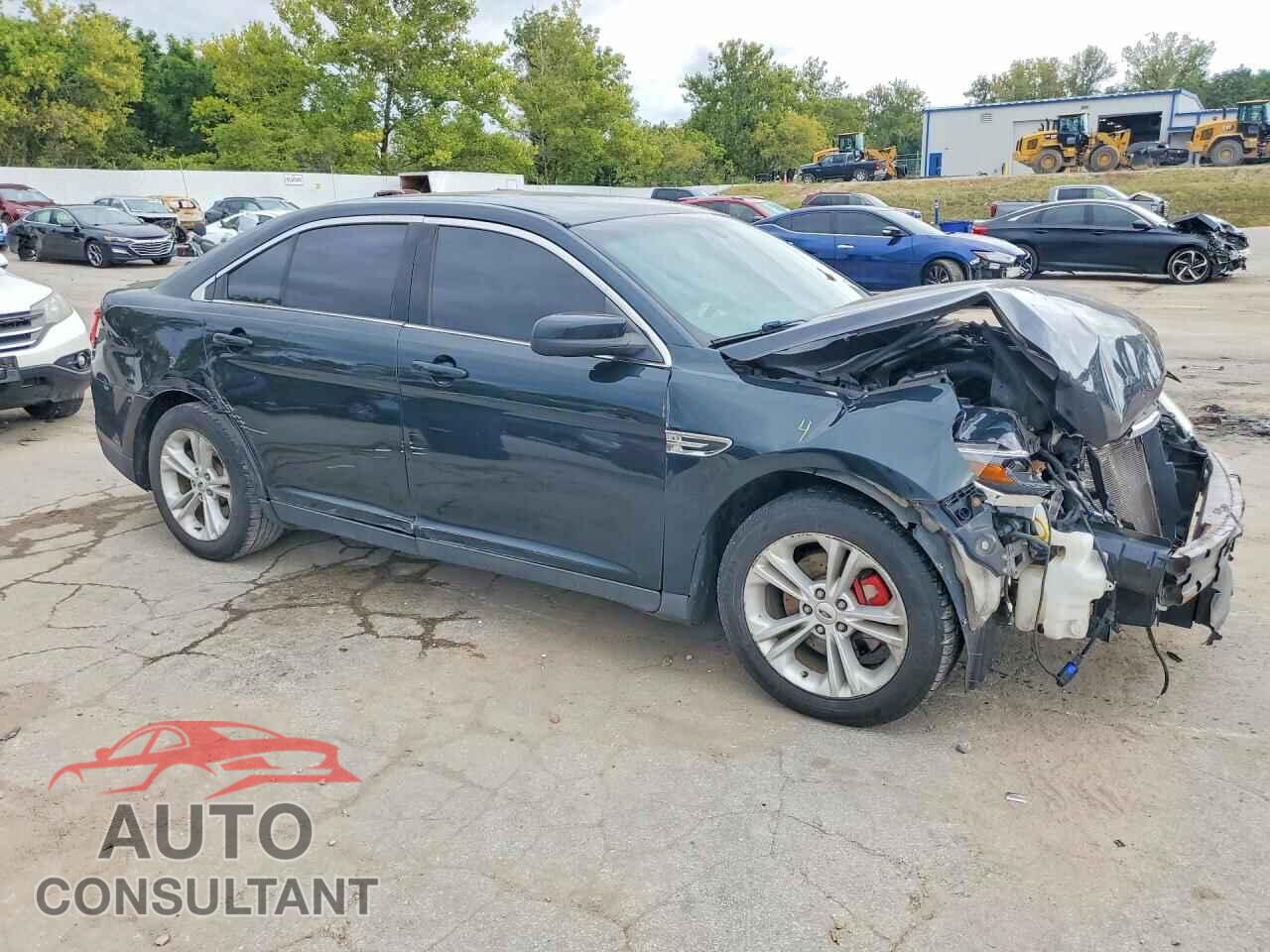 FORD TAURUS 2015 - 1FAHP2E82FG112670