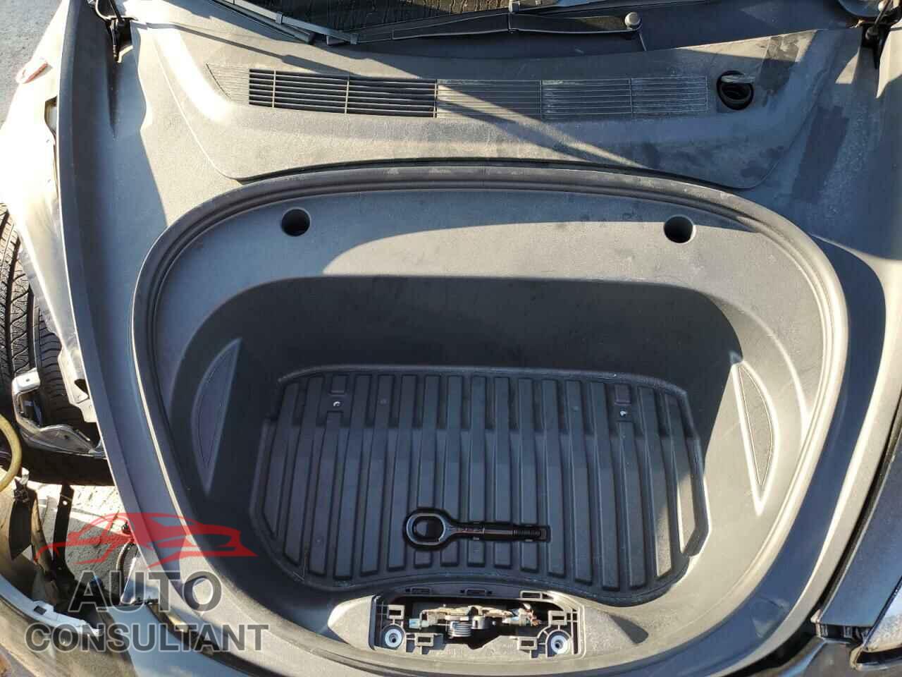 TESLA MODEL 3 2023 - 5YJ3E1EA9PF615017