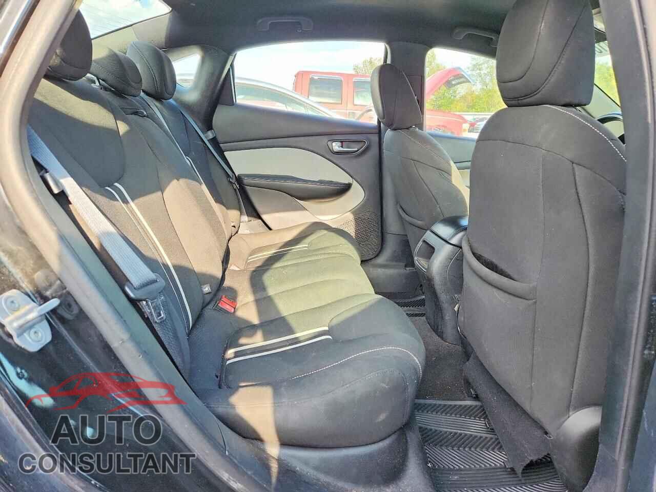 DODGE DART 2013 - 1C3CDFBA6DD118857