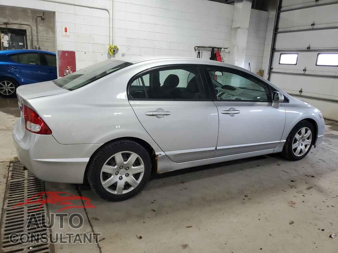 HONDA CIVIC 2010 - 19XFA1F59AE017050