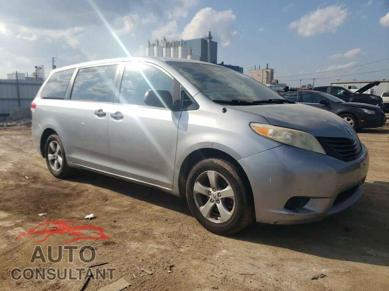 TOYOTA SIENNA 2011 - 5TDKA3DC4BS007741