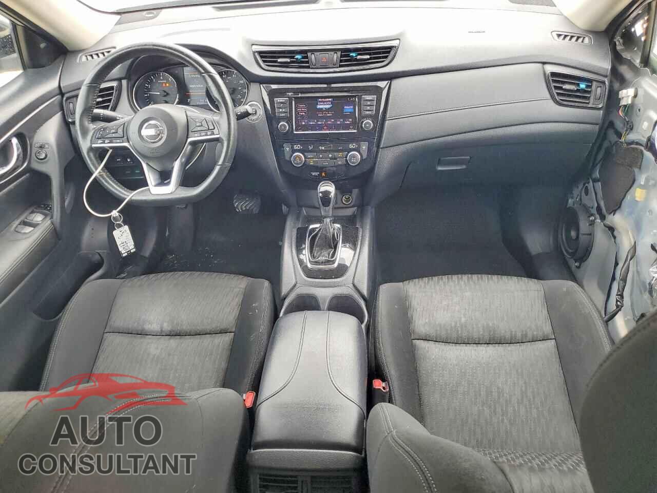 NISSAN ROGUE 2018 - KNMAT2MTXJP506357