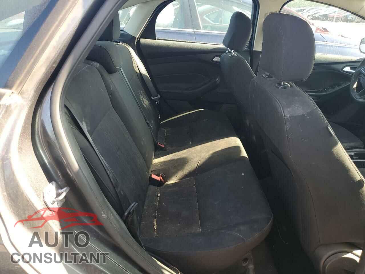 FORD FOCUS 2016 - 1FADP3F24GL405039