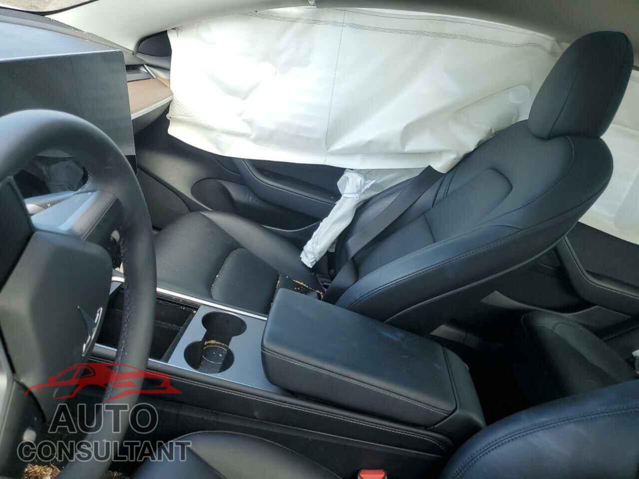 TESLA MODEL 3 2022 - 5YJ3E1EA9NF320254