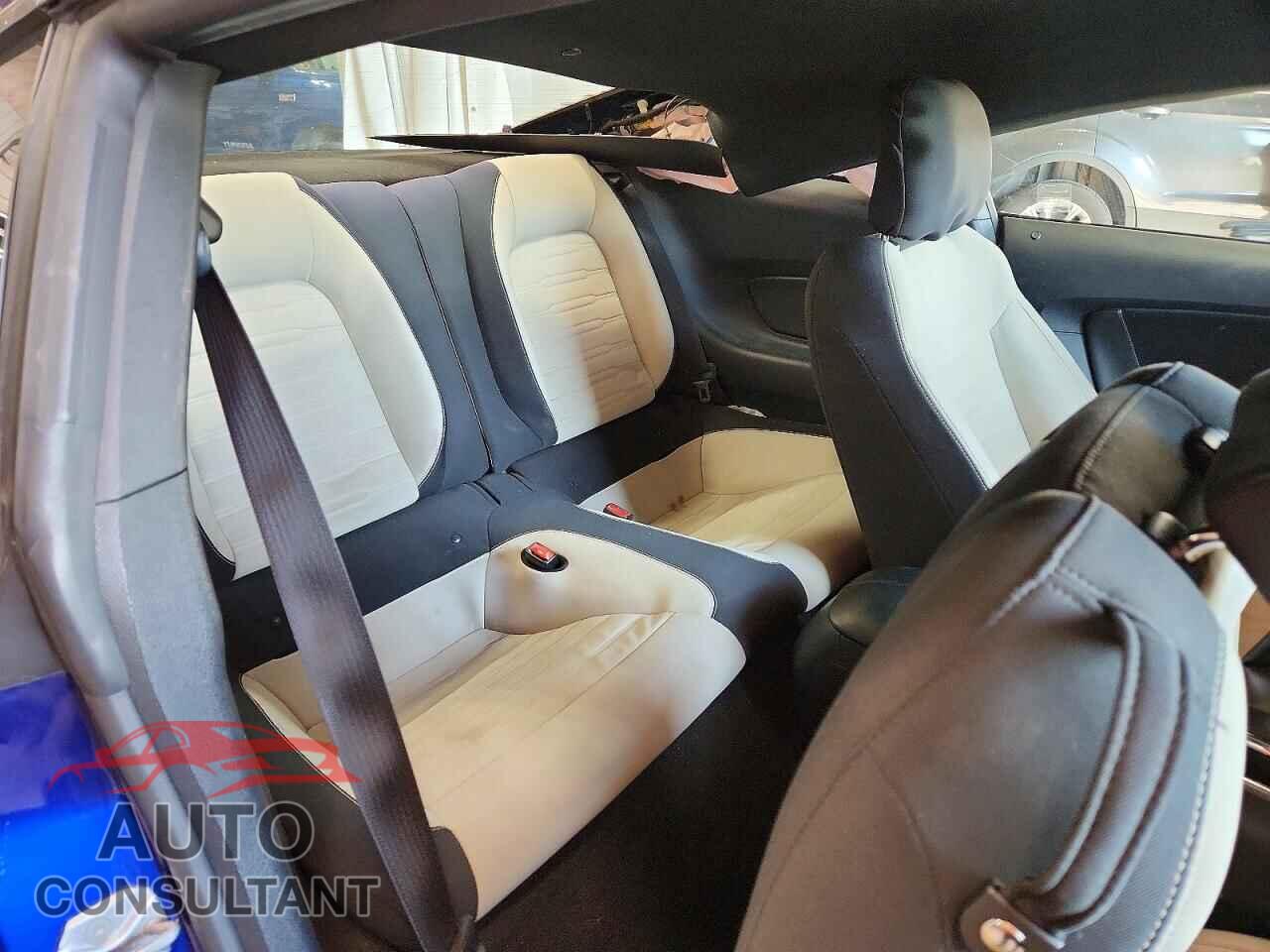 FORD MUSTANG 2015 - 1FA6P8TH3F5308223
