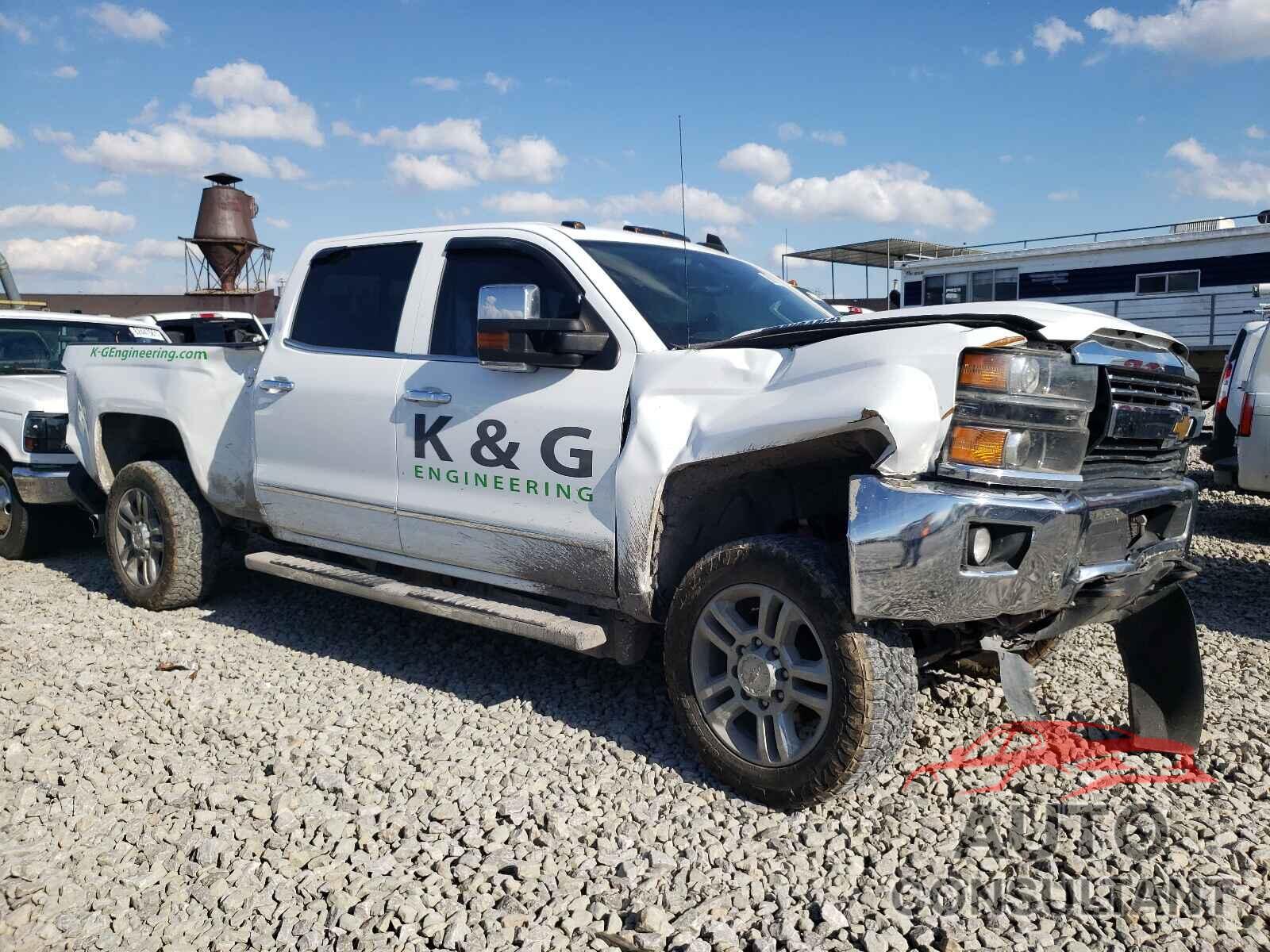 CHEVROLET SILVERADO 2016 - 1GC1KWE82GF253425