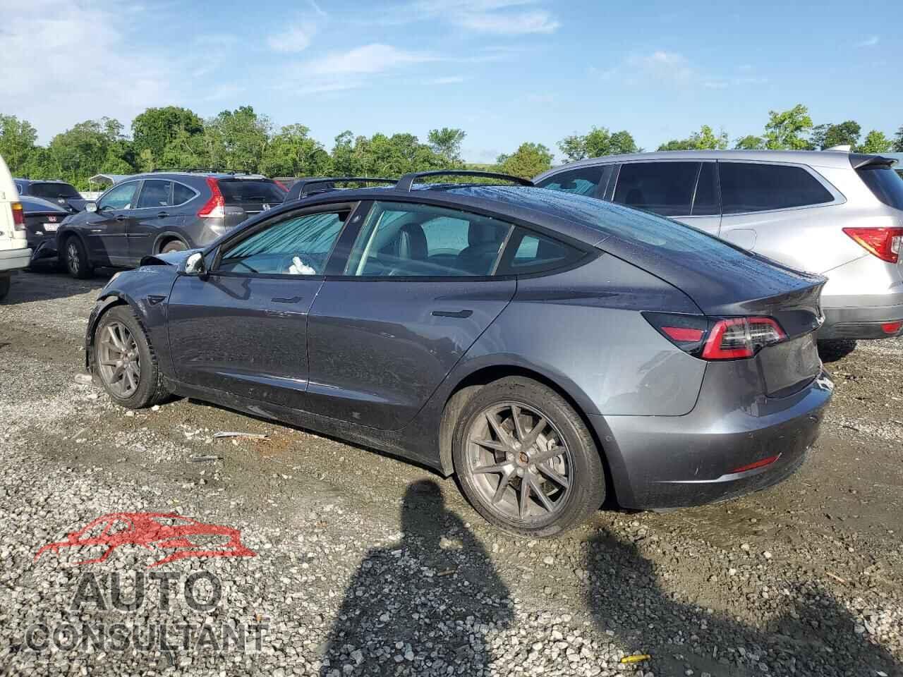 TESLA MODEL 3 2021 - 5YJ3E1EA4MF915379