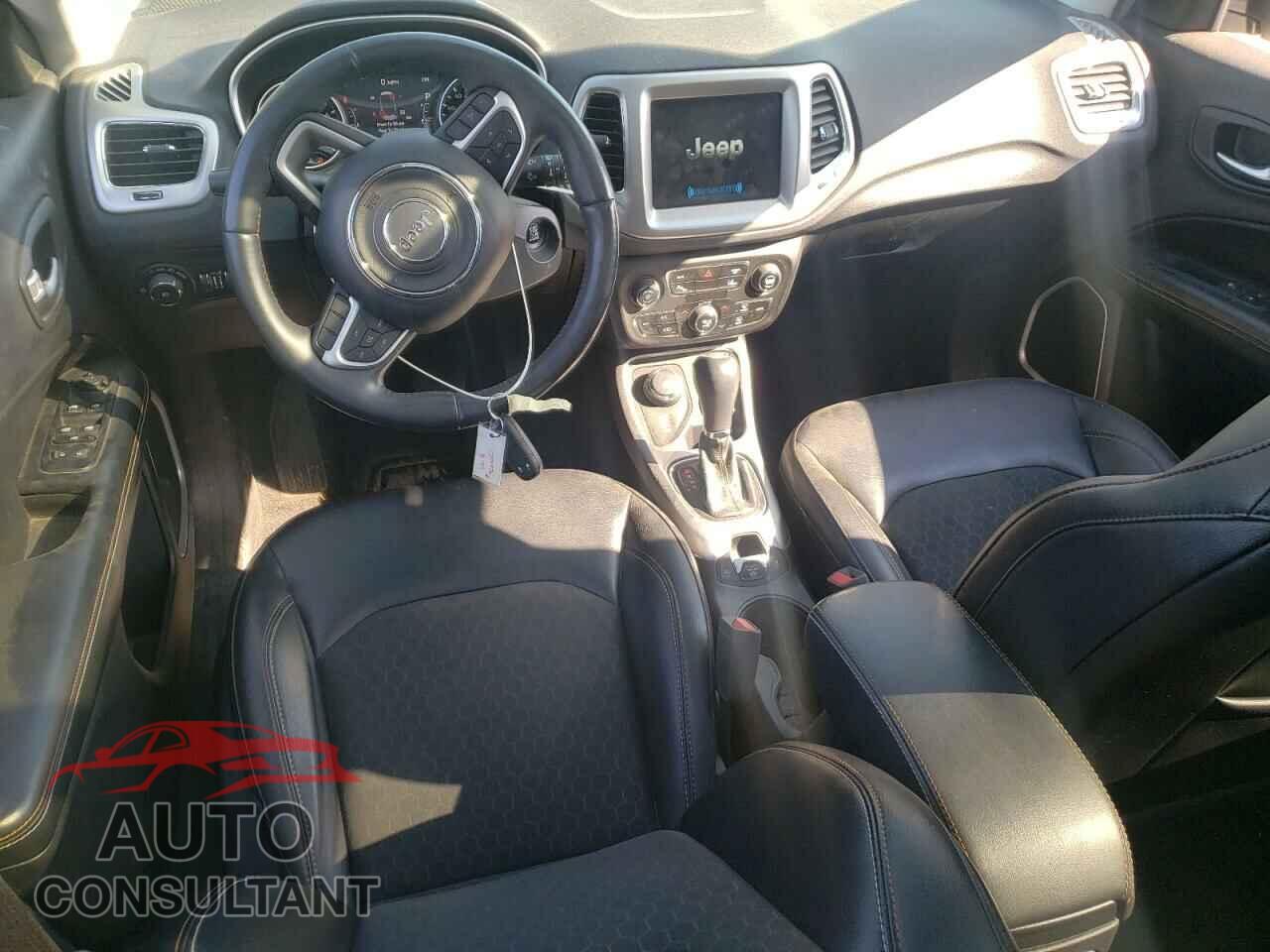 JEEP COMPASS 2018 - 3C4NJDBBXJT192010