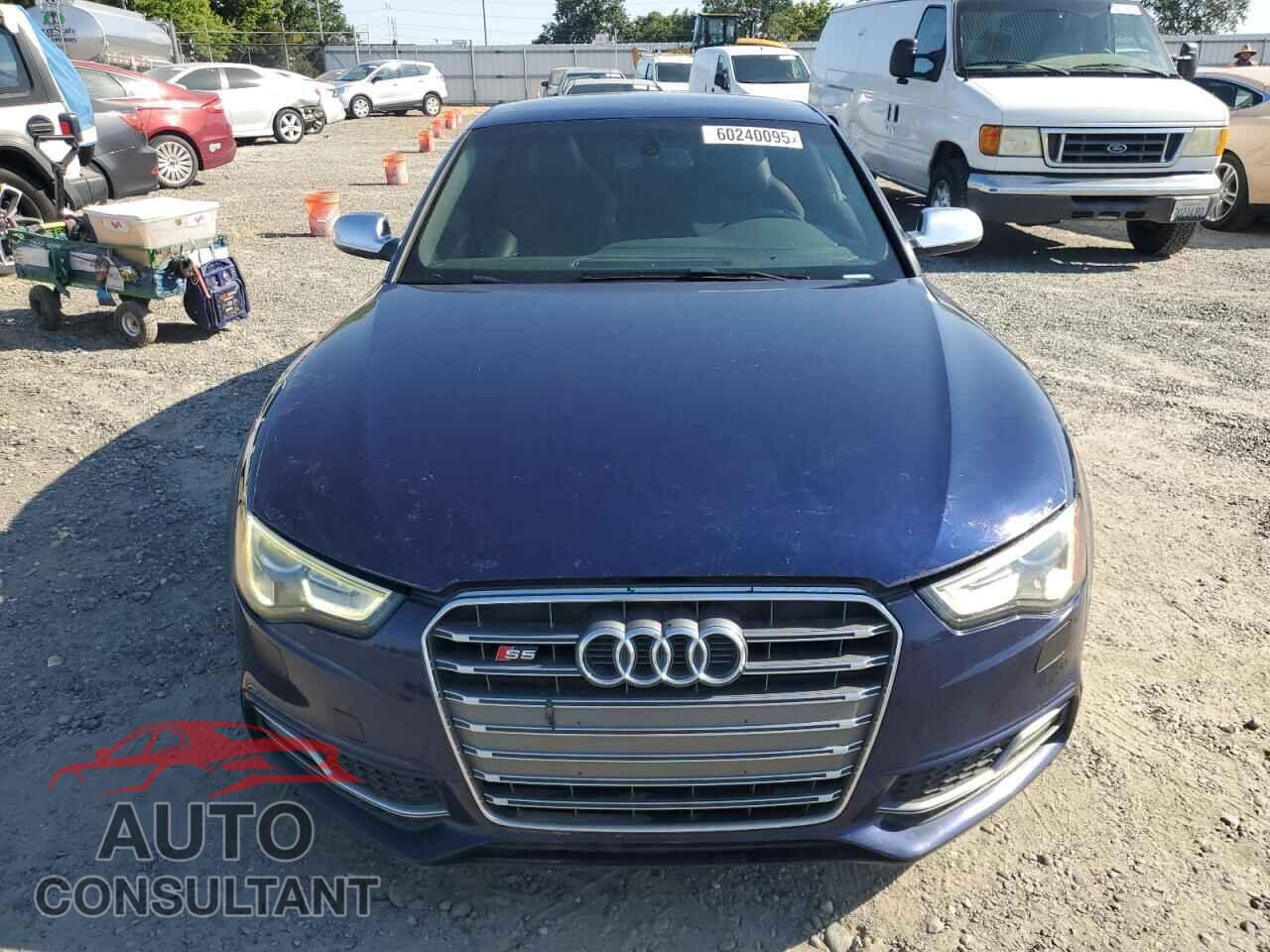 AUDI S5/RS5 2013 - WAUVGAFR3DA012380