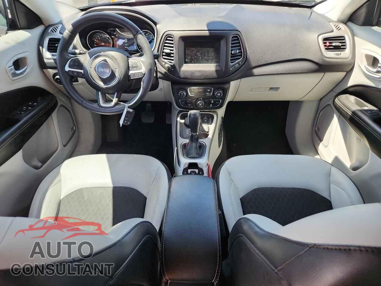 JEEP COMPASS 2018 - 3C4NJDBB5JT200305