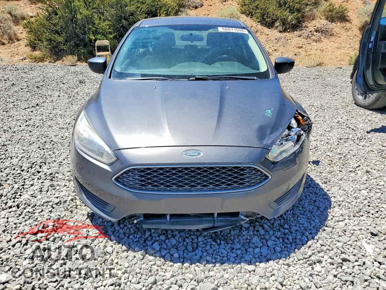 FORD FOCUS 2017 - 1FADP3E23HL312337