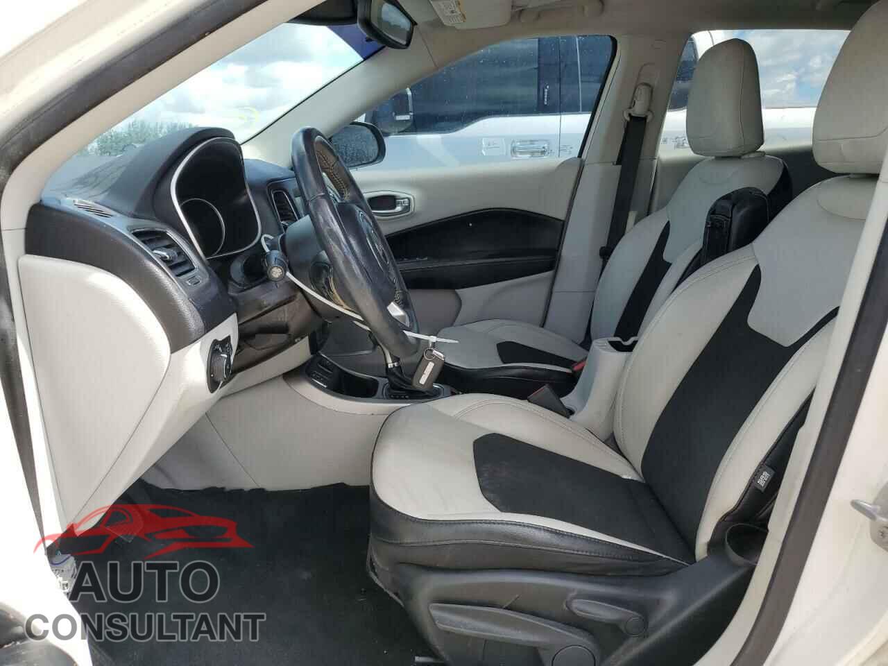 JEEP COMPASS 2019 - 3C4NJCBB5KT832216