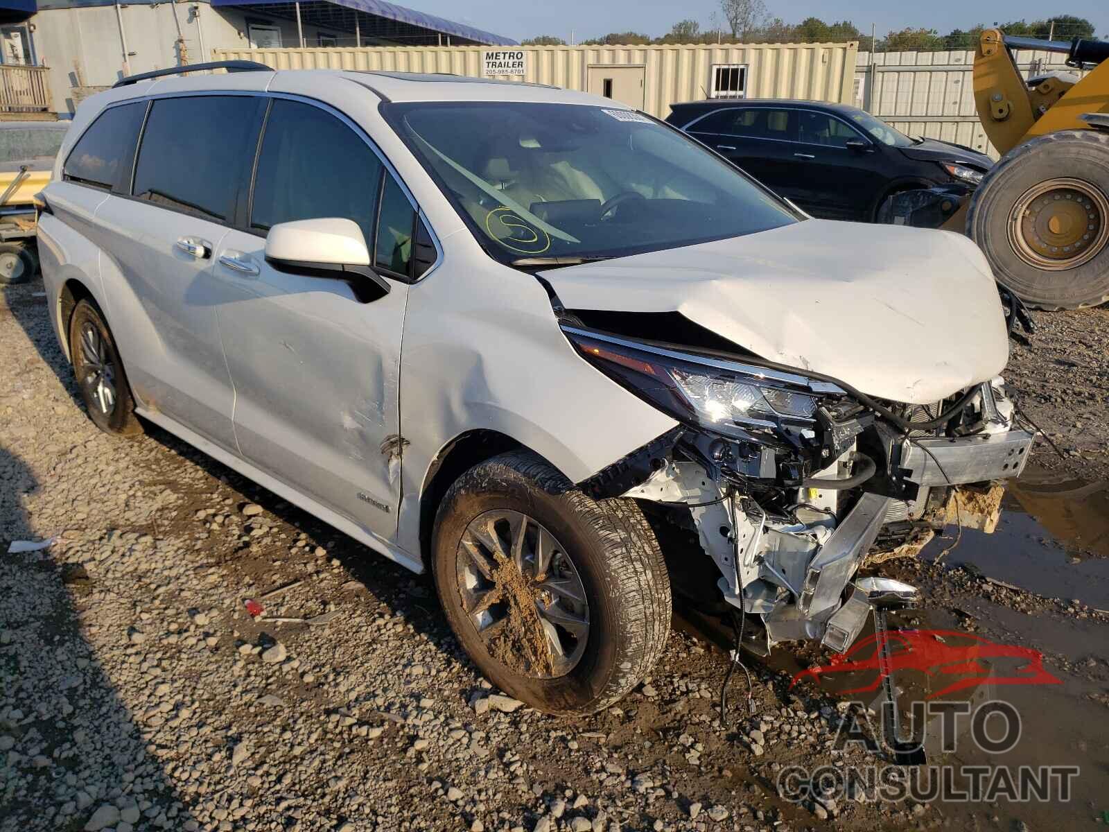 TOYOTA SIENNA 2021 - 5TDYRKEC4MS057439