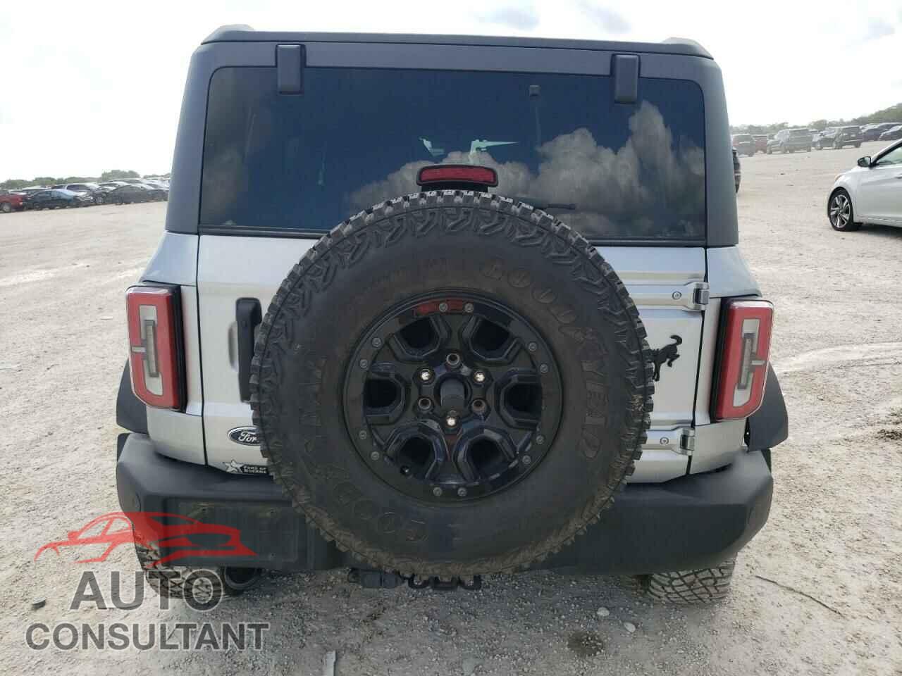 FORD BRONCO 2022 - 1FMEE5DP4NLB24172