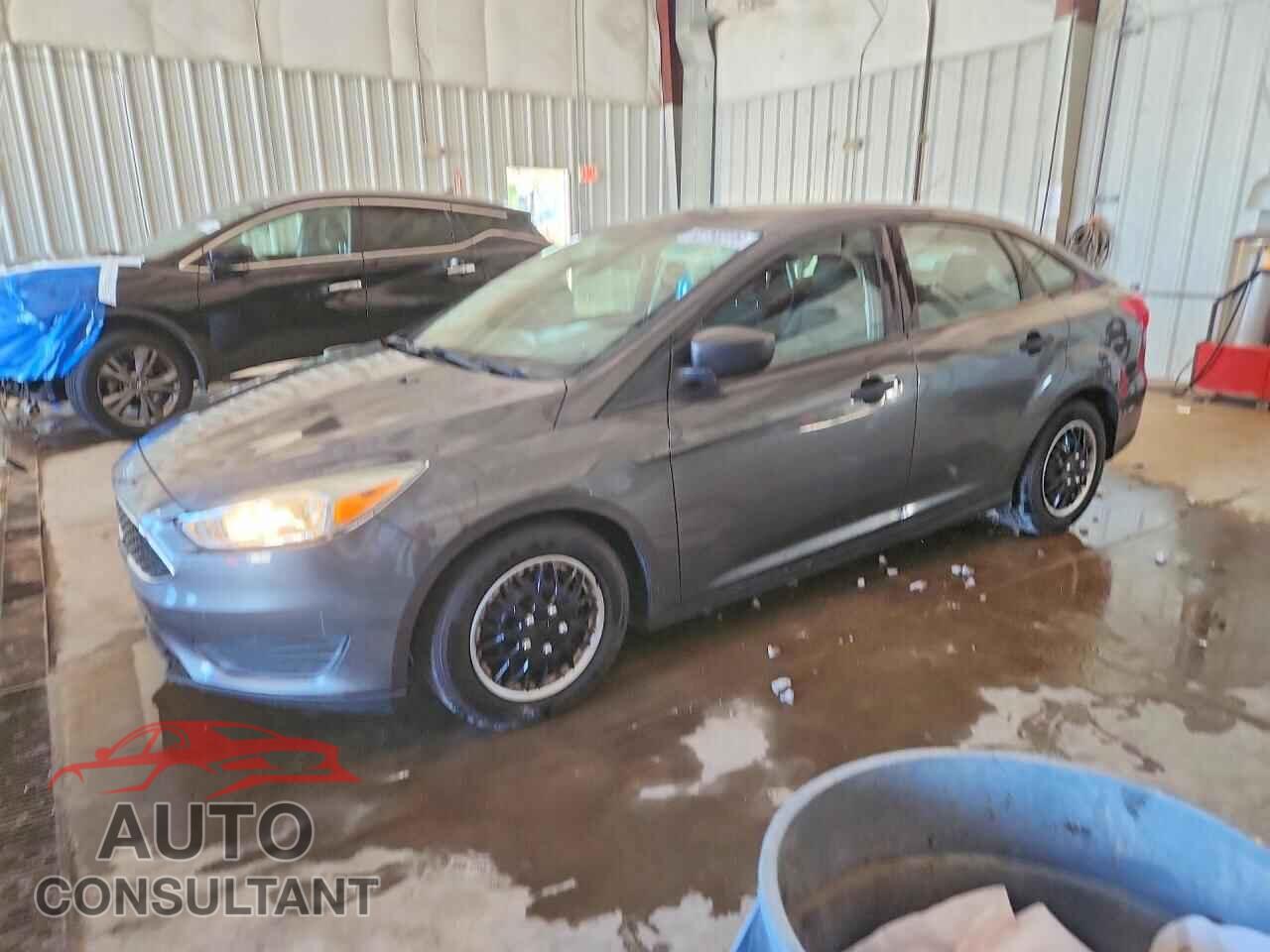 FORD FOCUS 2017 - 1FADP3E28HL339338