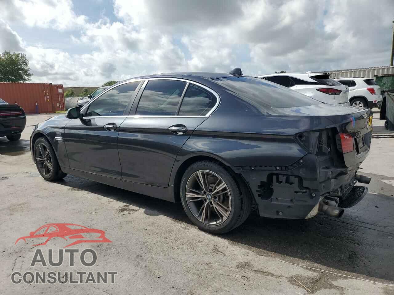 BMW 5 SERIES 2014 - WBA5B1C58ED483912