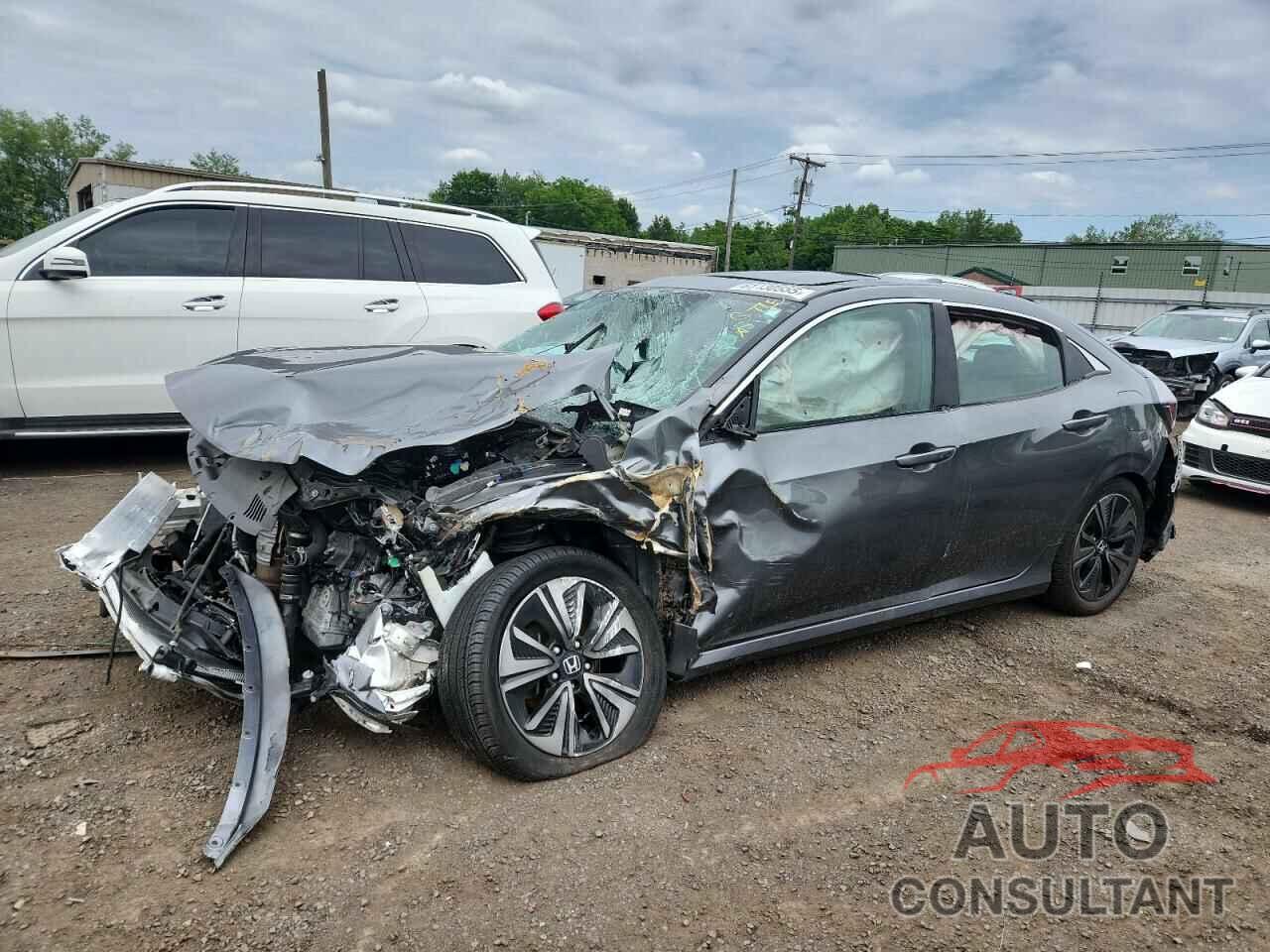 HONDA CIVIC 2018 - SHHFK7H54JU408497