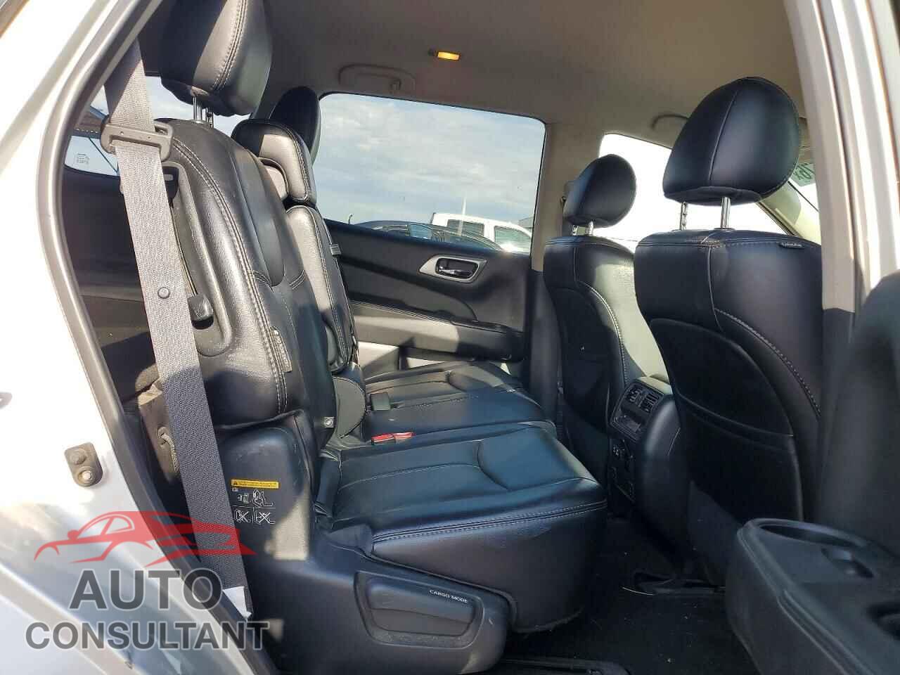NISSAN PATHFINDER 2020 - 5N1DR2CM2LC612362