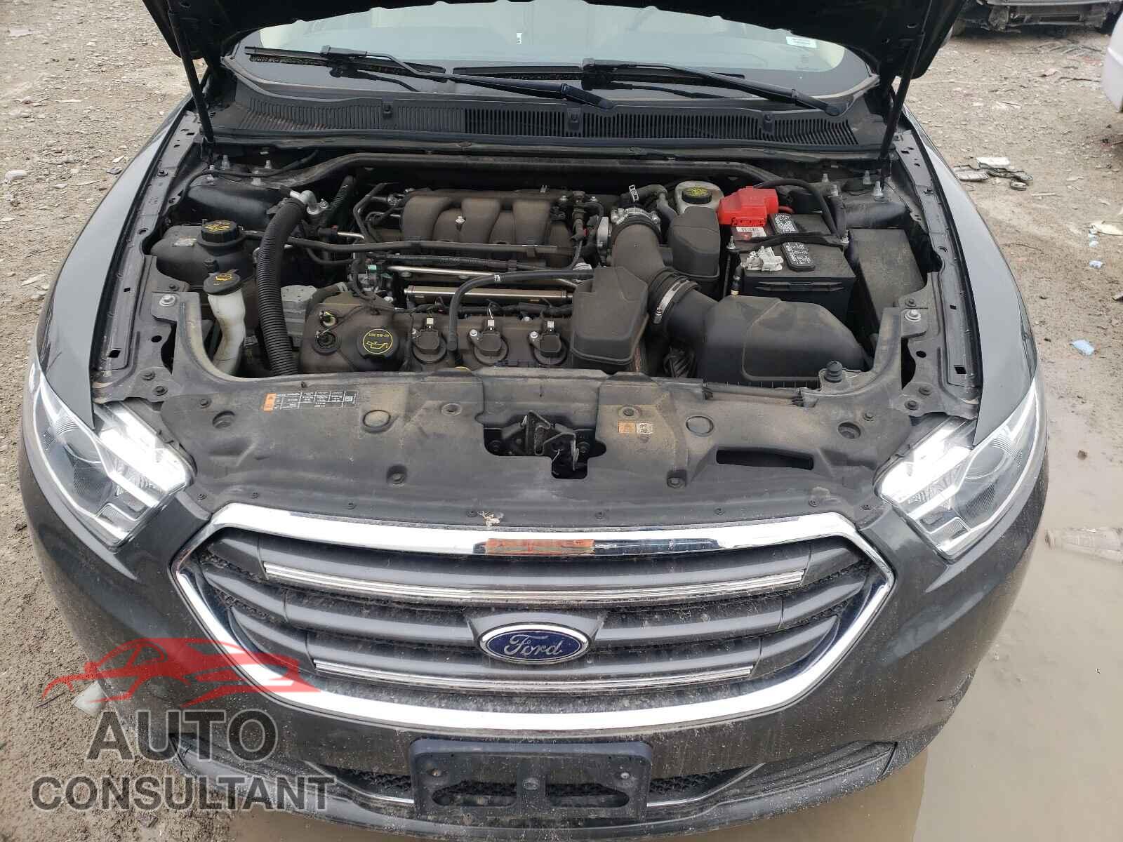 FORD TAURUS 2018 - 1FAHP2F85JG116106