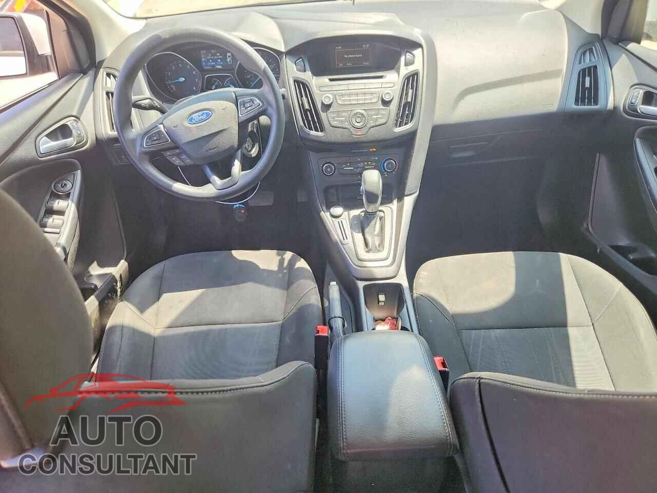 FORD FOCUS 2017 - 1FADP3F27HL217343