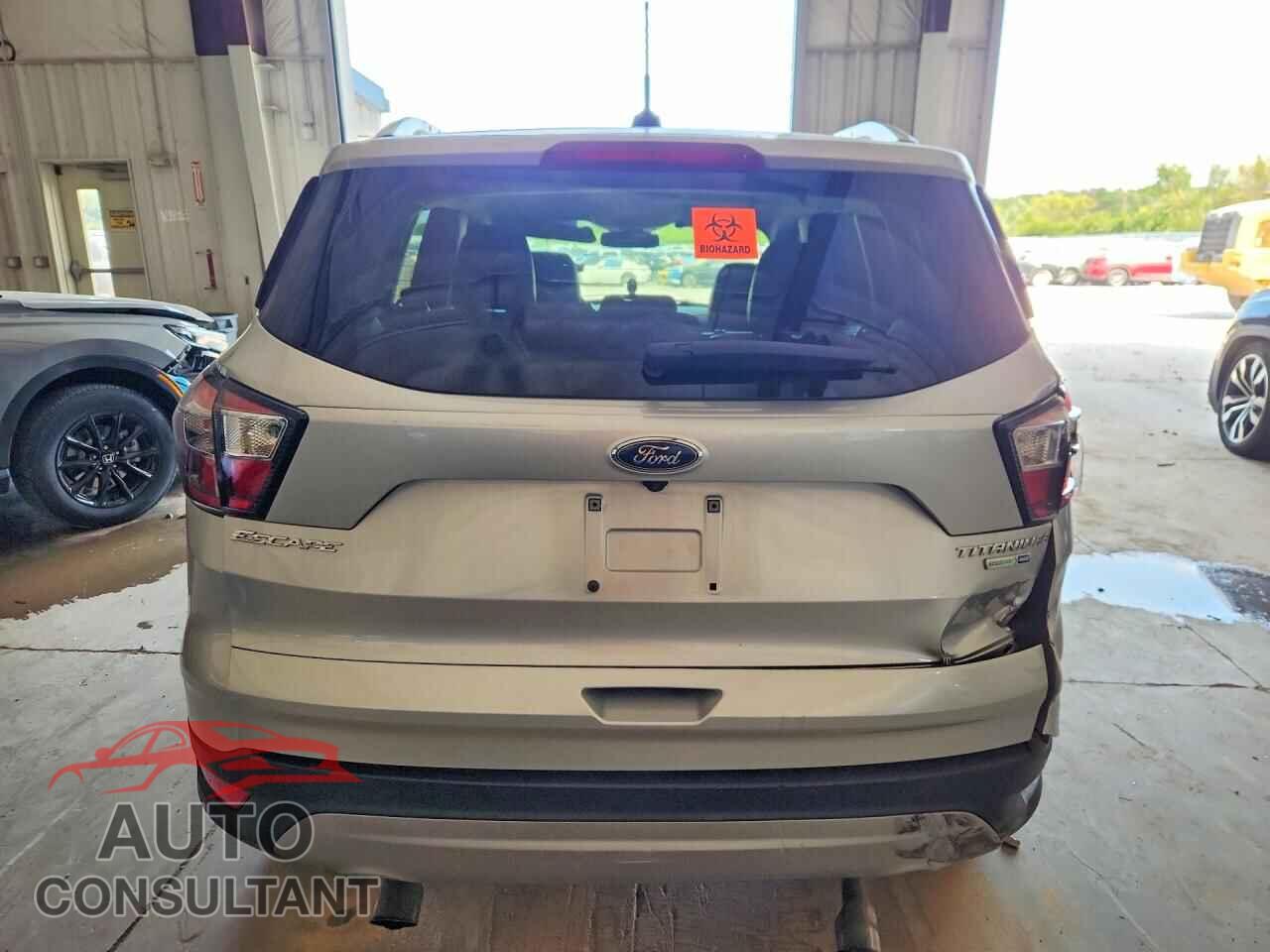 FORD ESCAPE 2017 - 1FMCU9JD2HUD16958