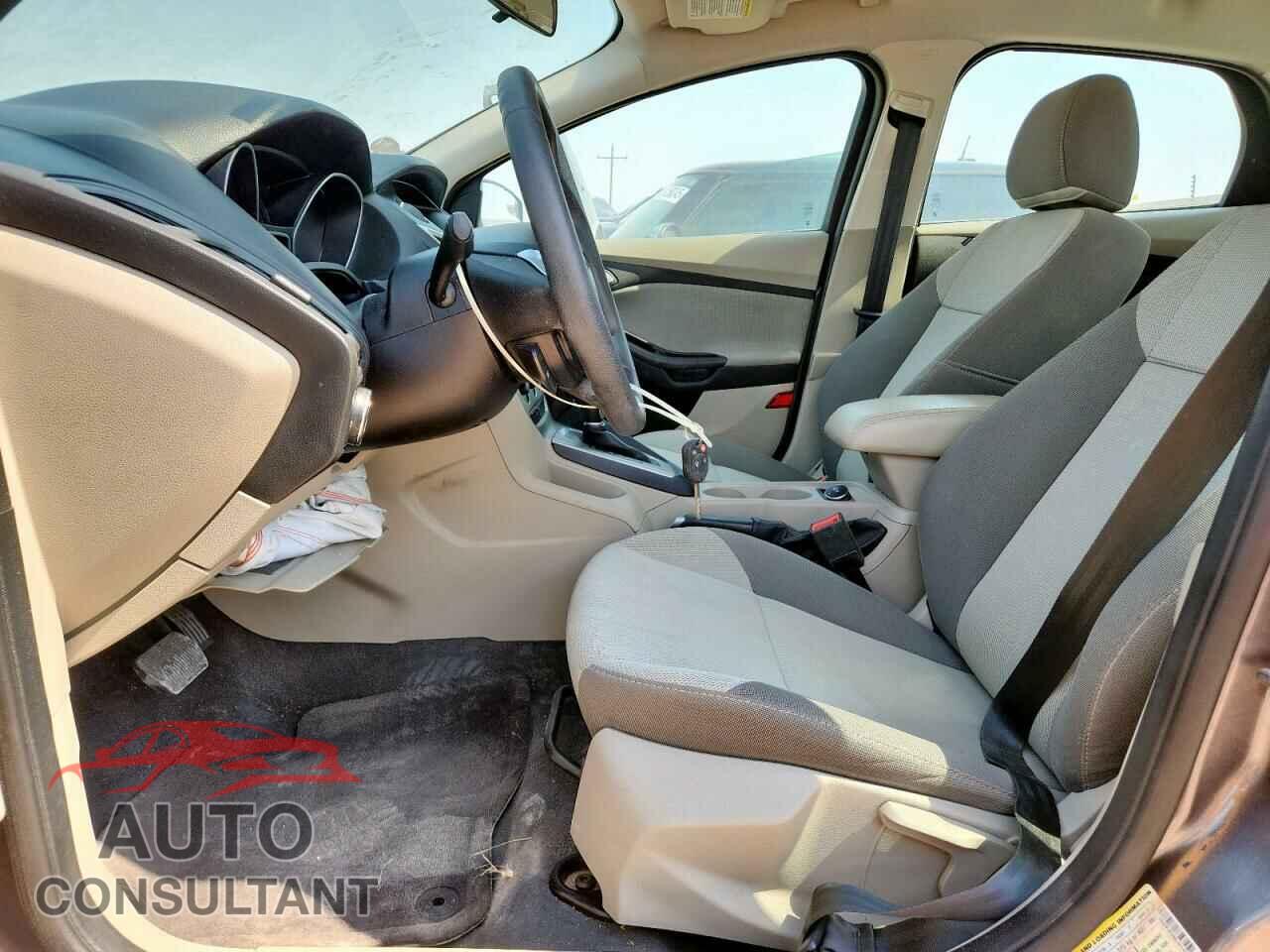 FORD FOCUS 2014 - 1FADP3F29EL351458