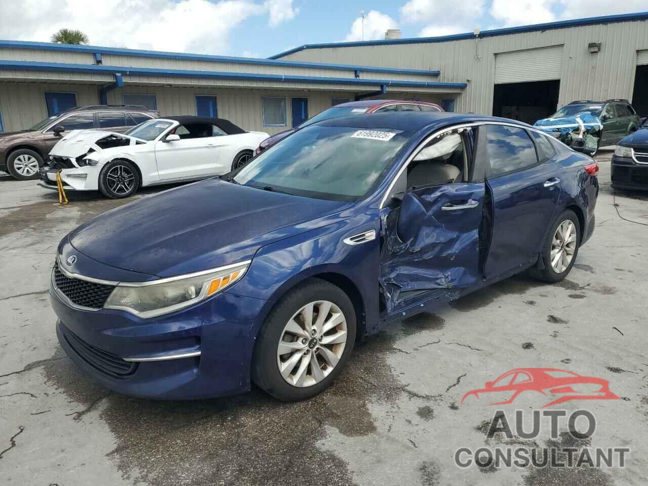 KIA OPTIMA 2016 - 5XXGT4L32GG013974