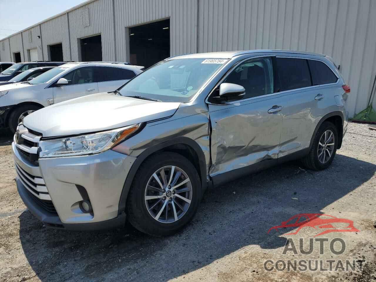 TOYOTA HIGHLANDER 2019 - 5TDJZRFH7KS931106